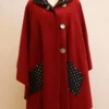 Cape "La Voyageuse" Rouge Clair. Imper "Redingote" Noir-Rouge et Gris avec Capuche. Françoise De La Hoz Création de Manteaux - Hérault