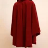 Cape "La Voyageuse" Rouge Clair.