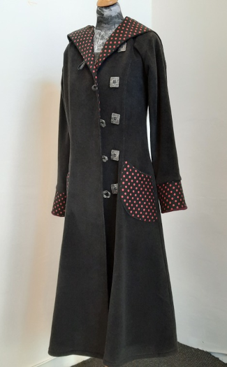 Manteau "Le Romantique" à Pois. Françoise De La Hoz Création de Manteaux - Hérault